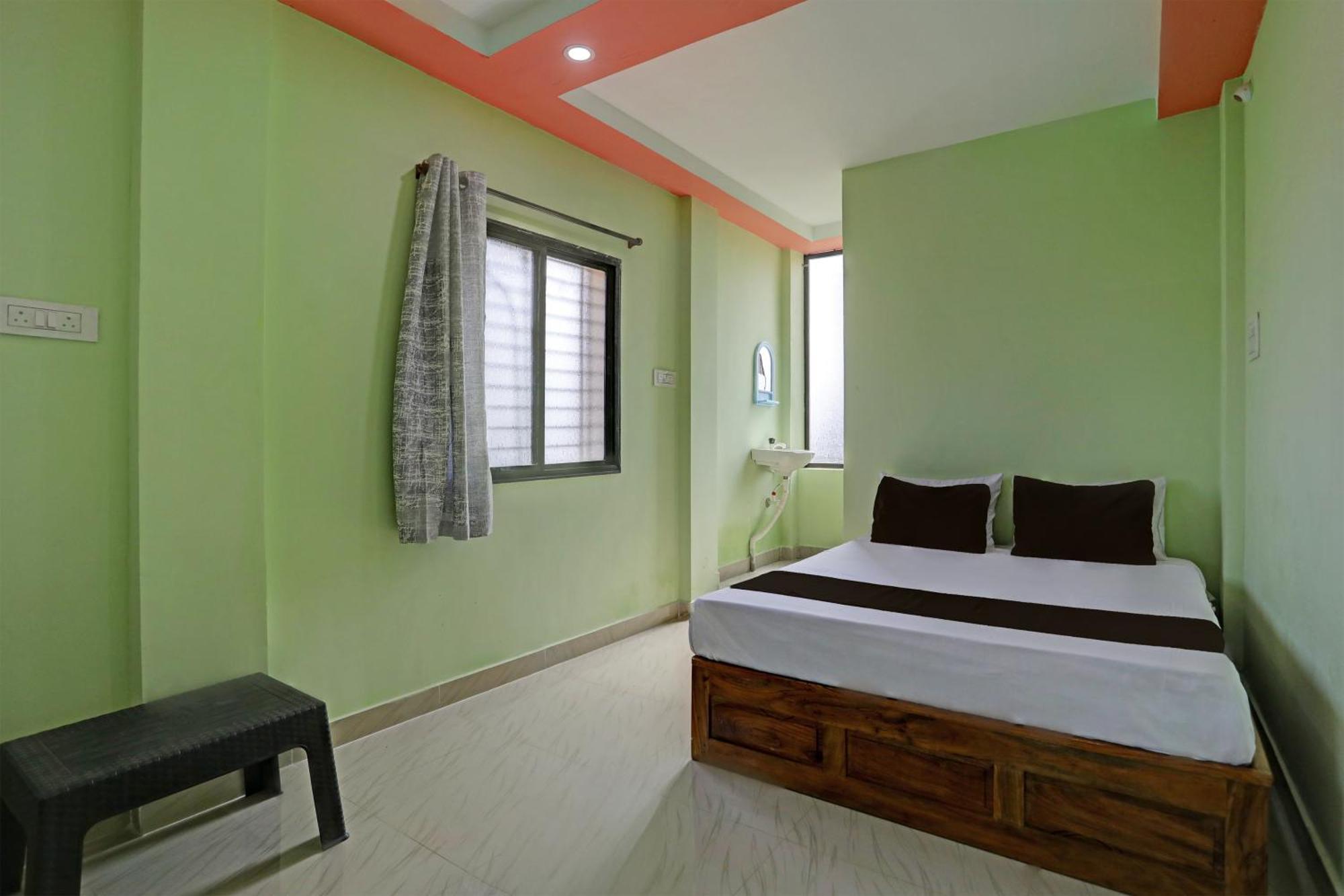 Spot On Hotel Leo Star Chandrapur Экстерьер фото